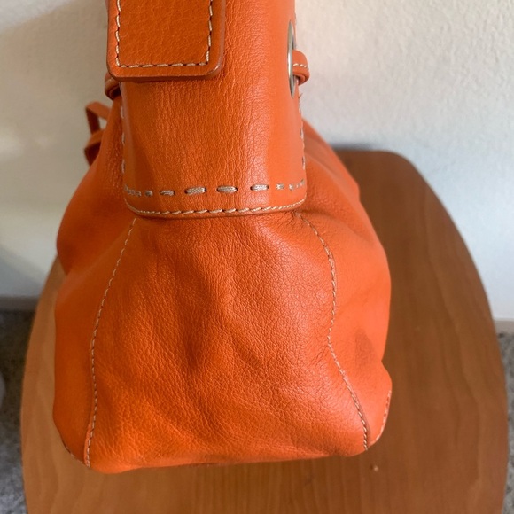 Cole Haan Orange Leather
Drawstring Hobo Bucket Shoulder Bag With Matching Belt - Picture 6 of 16